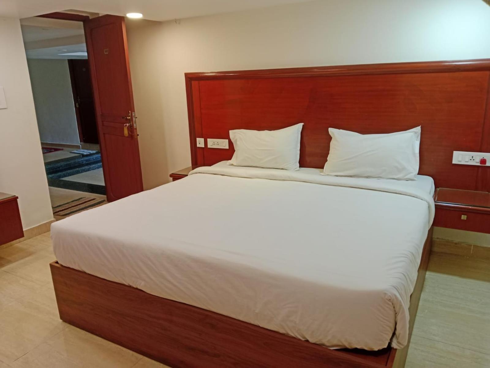 Azhagappa Residency Apartment Pondicherry Exterior photo